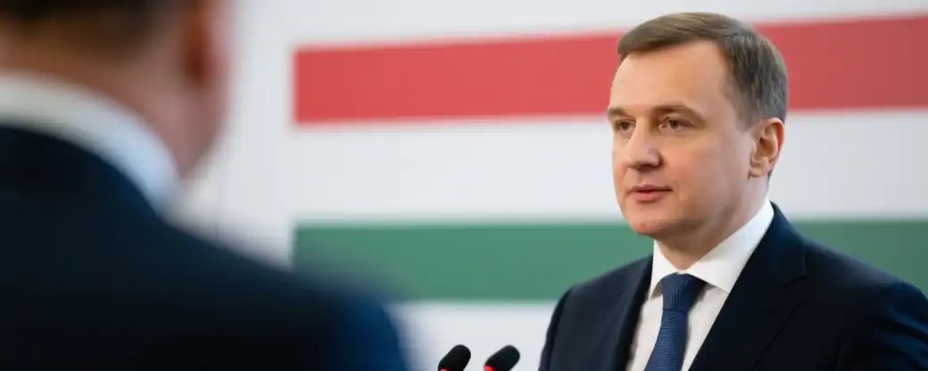 Венгерский премьер предложил конституционный маневр для смещения президента